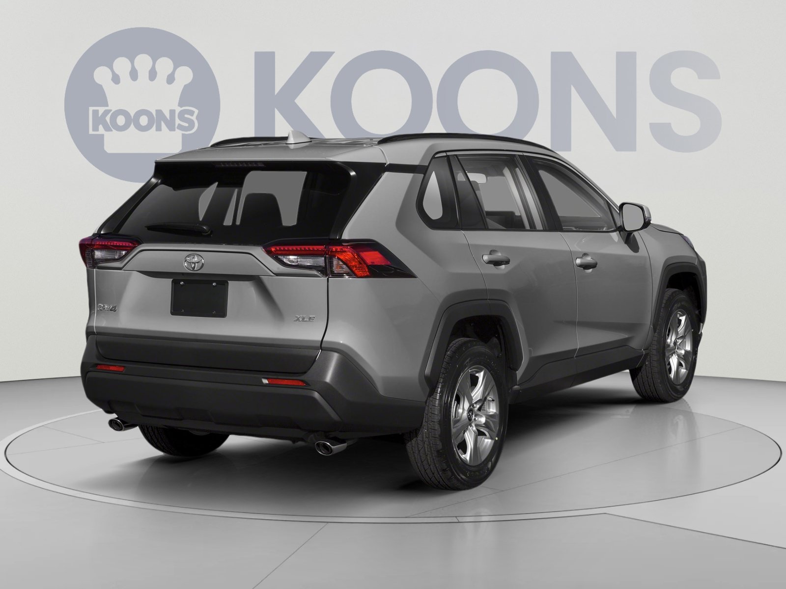 Used 2019 Toyota RAV4 XLE Premium AWD/4WD image 2