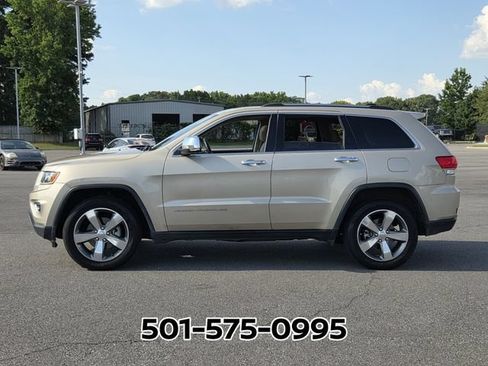 Used 2015 Jeep Grand Cherokee Limited w/ Trailer Tow Group IV AWD/4WD image 2