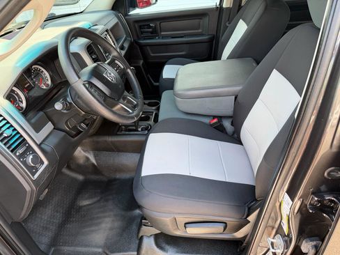 Used 2017 RAM 3500 Tradesman w/ Chrome Appearance Group AWD/4WD image 8