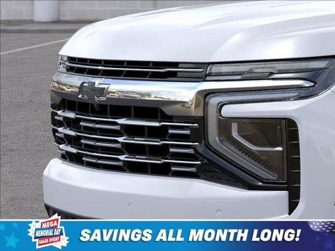 New 2026 Chevrolet Suburban Premier w/ Sun And Tow Package AWD/4WD image 13