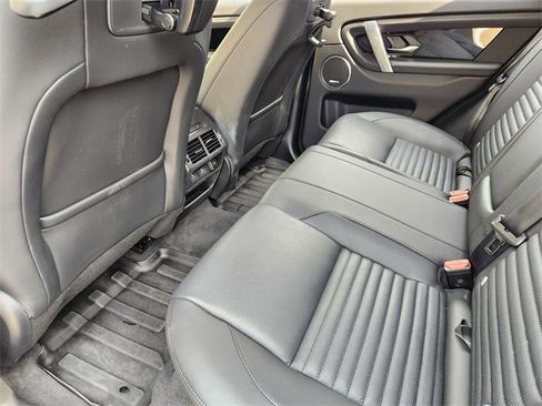 Used 2025 Land Rover Discovery Sport S image 29