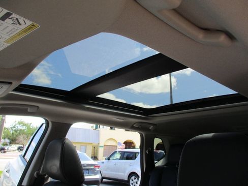 Used 2021 Nissan Rogue SL image 20