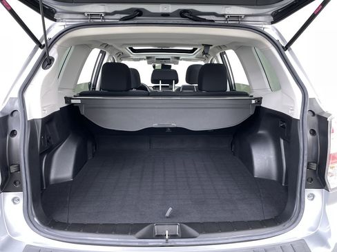 Used 2017 Subaru Forester 2.5i Premium image 21