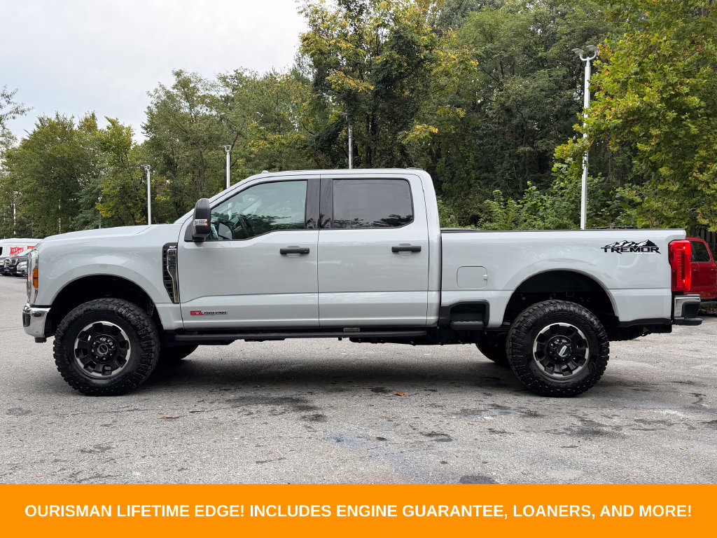Used 2025 Ford F350 XLT w/ Tremor Off-Road Package AWD/4WD image 4