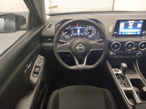 Used 2024 Nissan Sentra SV FWD image 22