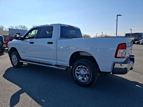 Used 2024 RAM 3500 Big Horn w/ Snow Chief Group AWD/4WD image 4