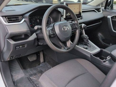 Certified 2025 Toyota RAV4 LE AWD/4WD image 9