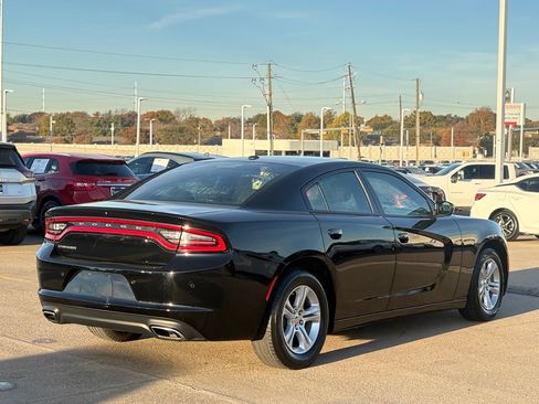 Used 2022 Dodge Charger SXT image 7