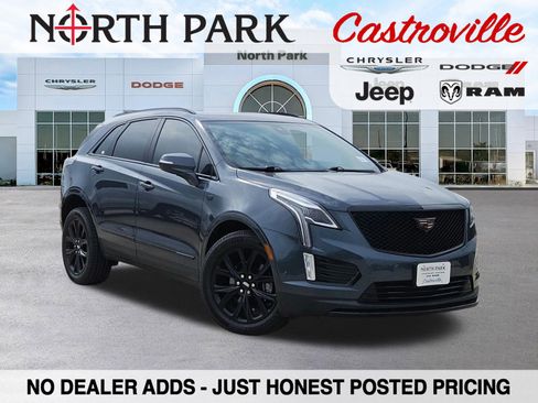Used 2020 Cadillac XT5 Sportv w/ Platinum Package AWD/4WD image 1