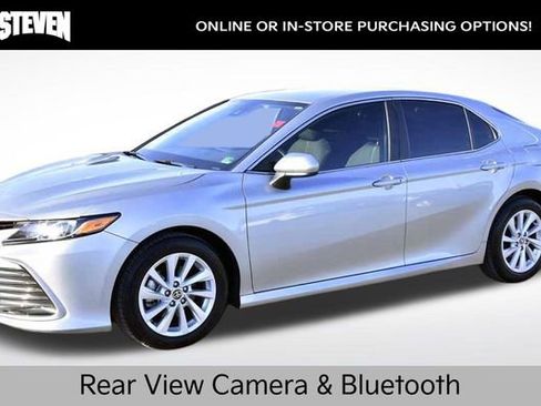 Used 2024 Toyota Camry LE image 1