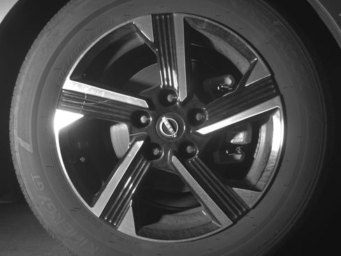 Used 2025 Nissan Sentra SV image 13