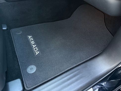 Used 2024 Nissan Armada SL w/ Captain's Chairs Package image 26