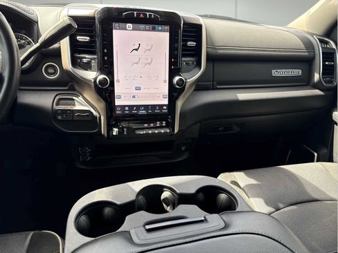 Used 2024 RAM 2500 Laramie image 22