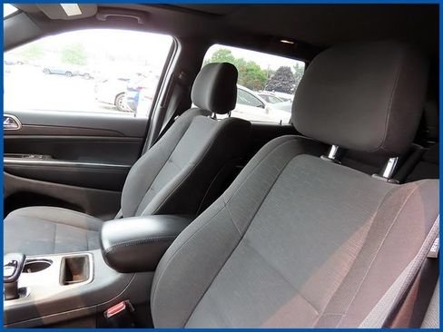 Used 2015 Jeep Grand Cherokee Laredo w/ Quick Order Package 23E AWD/4WD image 13