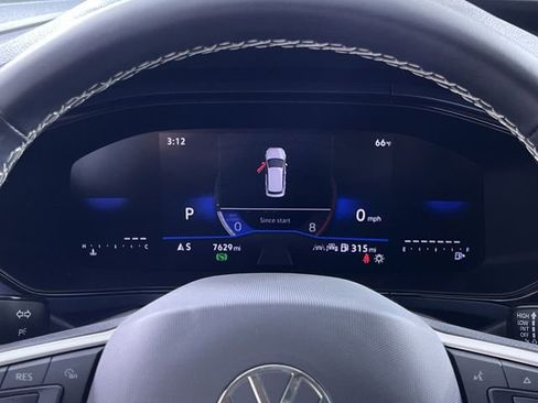 Used 2024 Volkswagen Taos SE image 15