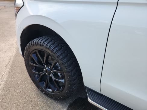 Used 2022 Ford Expedition Max XLT RWD image 57