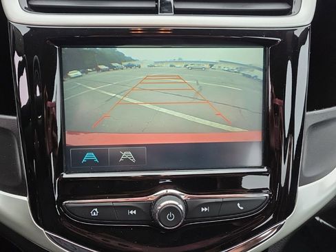 Used 2017 Chevrolet Sonic LT FWD image 22