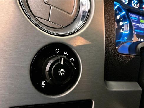 Used 2013 Ford F150 Platinum image 31