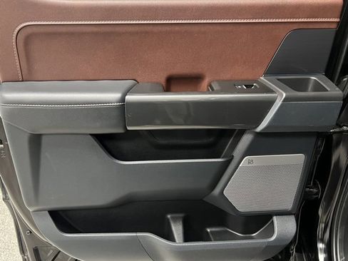 Used 2023 Ford F150 Lariat w/ Equipment Group 502A High image 40