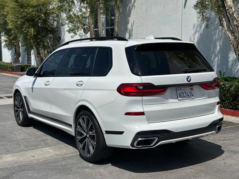 Used 2022 BMW X7 xDrive40i w/ M Sport Package AWD/4WD image 16