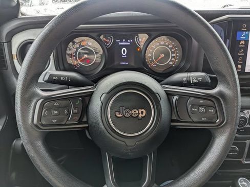 Used 2024 Jeep Wrangler Sport AWD/4WD image 35
