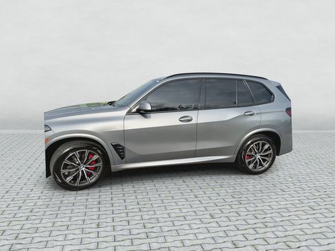 Certified 2024 BMW X5 xDrive40i w/ M Sport Package AWD/4WD image 4