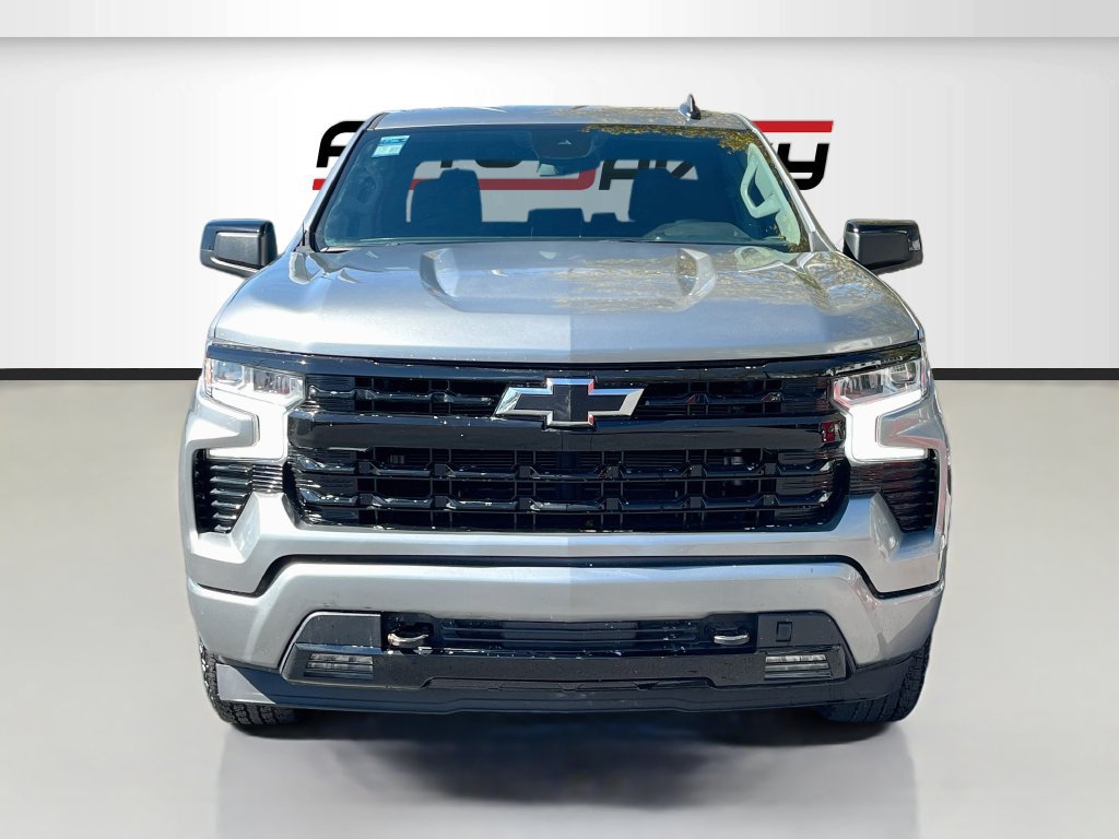 Used 2025 Chevrolet Silverado 1500 RST w/ Z71 Off-Road Package AWD/4WD image 2