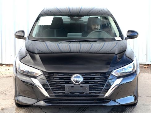 Used 2024 Nissan Sentra SV image 40