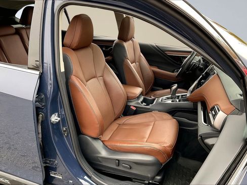 Certified 2023 Subaru Outback Touring image 7