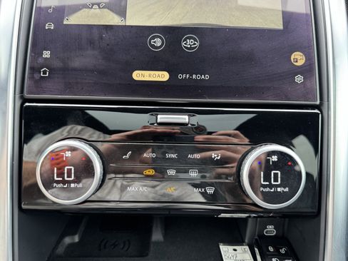 Used 2023 Land Rover Discovery S R-Dynamic image 58