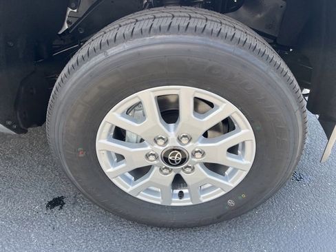 New 2025 Toyota Tacoma SR5 image 9