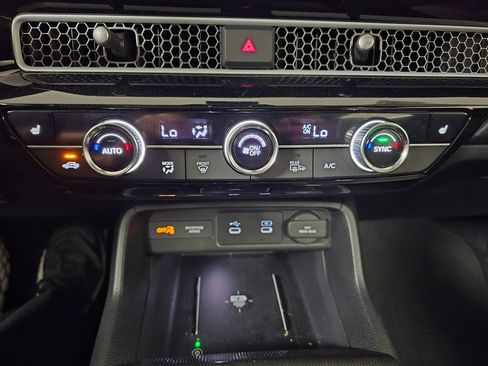 Used 2025 Honda Civic Sport image 25