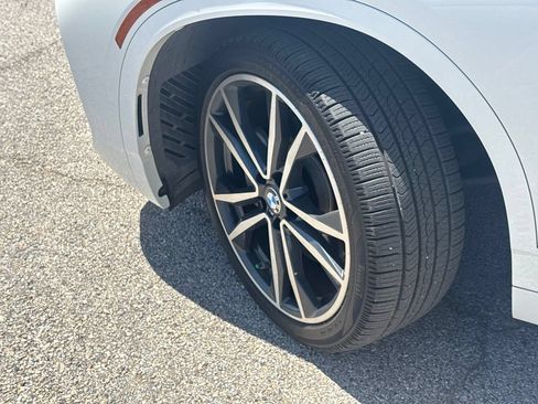 Used 2023 BMW X2 sDrive28i w/ M Sport Package FWD image 13