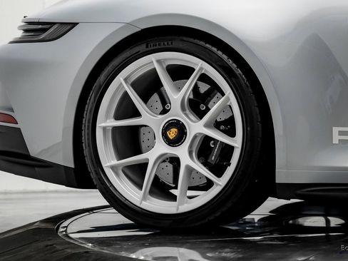 Used 2024 Porsche 911 GT3 RS image 98