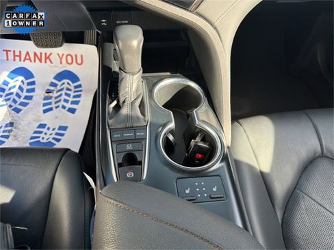 Used 2019 Toyota Camry XLE image 34