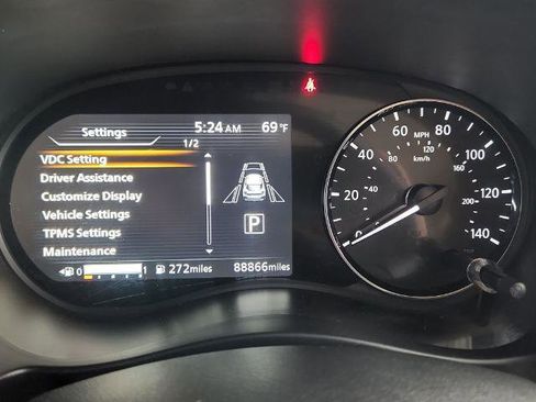 Certified 2022 Nissan Kicks SV image 25