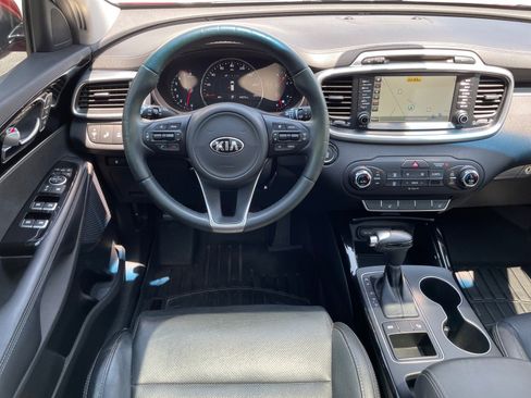 Used 2016 Kia Sorento SX FWD image 9