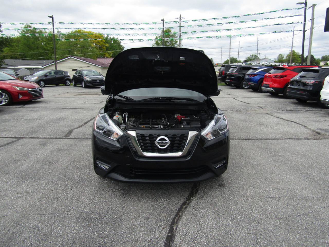 Used 2018 Nissan Kicks SR FWD image 25