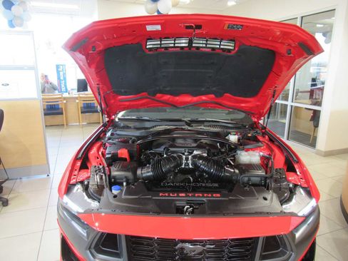 Used 2025 Ford Mustang Dark Horse image 33
