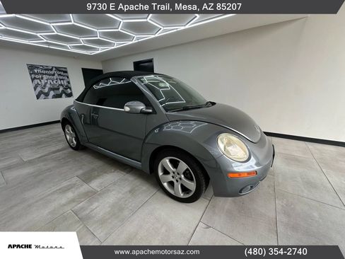 Used 2007 Volkswagen Beetle 2.5 Convertible 2D image 2