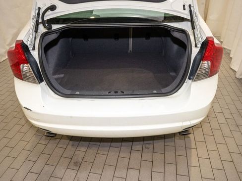 Used 2011 Volvo S40 T5 image 5