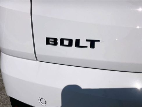 New 2027 Chevrolet Bolt LT w/ Comfort Package image 15