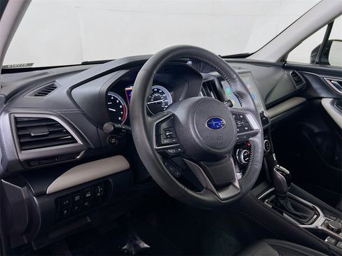 Used 2023 Subaru Forester Limited image 10