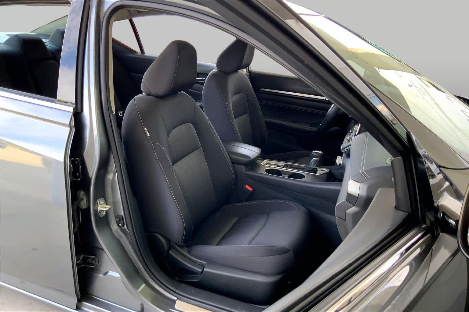 Used 2019 Nissan Altima 2.5 SV FWD image 9