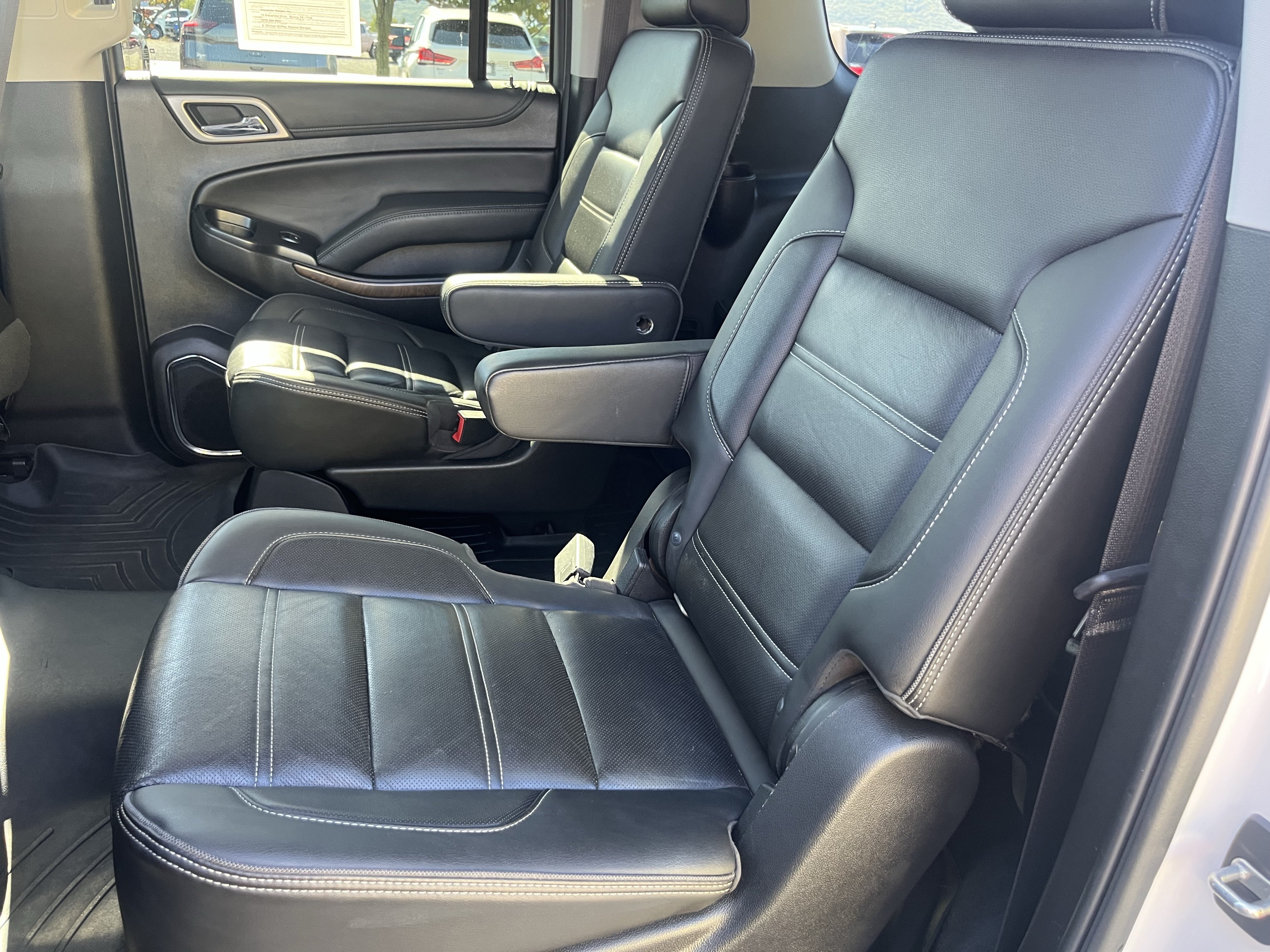 Used 2019 GMC Yukon XL Denali w/ Open Road Package AWD/4WD image 15