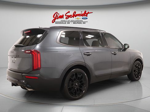 Used 2022 Kia Telluride SX w/ Nightfall Edition Package AWD/4WD image 3