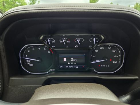 Used 2019 GMC Sierra 1500 SLT w/ SLT Premium Plus Package AWD/4WD image 28