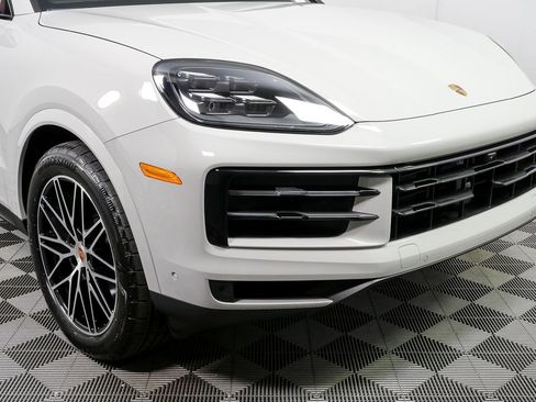 New 2026 Porsche Cayenne AWD/4WD image 39