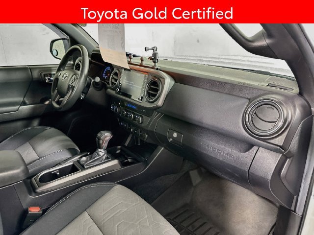 Certified 2022 Toyota Tacoma TRD Sport w/ Technology Package AWD/4WD image 29