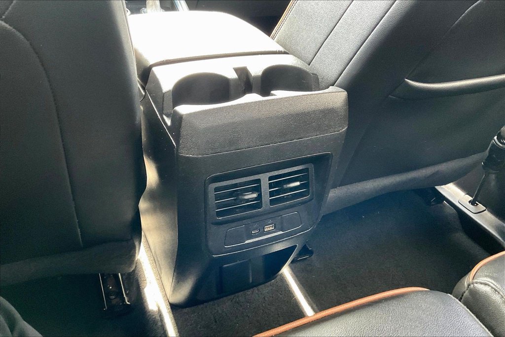 Used 2024 GMC Canyon AT4 w/ Technology Package AWD/4WD image 14